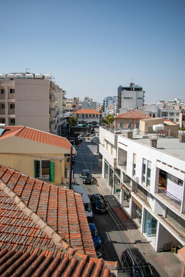 Lakis Court Apartment Larnaca Exterior photo